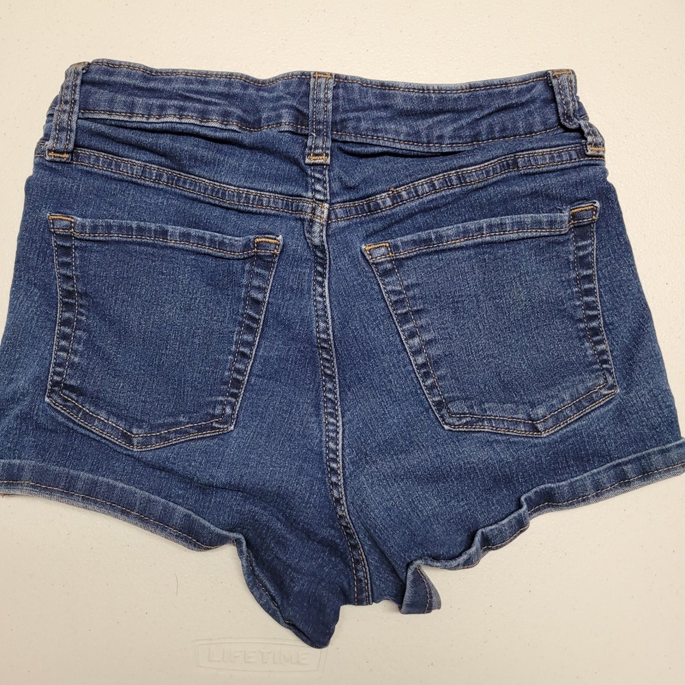 Wild Fable Girls‎ Denim Blue Jean Cutoff Shorts Size 4 27R - Picture 2 of 4
